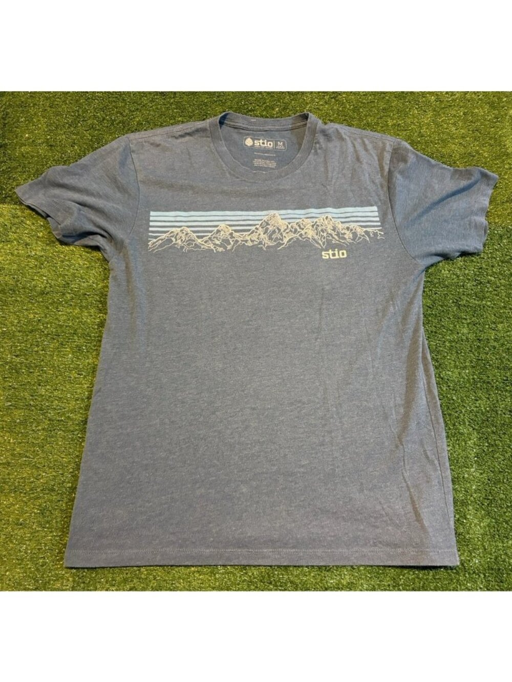 Stio shirt mens medium blue gray short sleeve mountain casual logo outdoors